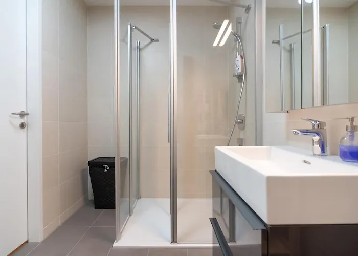 Hoch Hinaus, Neu Und Stilvoll Mit Pool Am Dach Apartment *